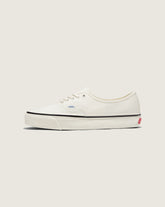 Premium Authentic Shoe in Marshmallow White | Vans sale