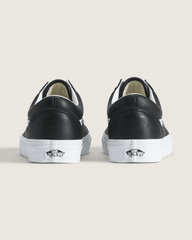Old Skool Shoe in Black / True White | Vans discount