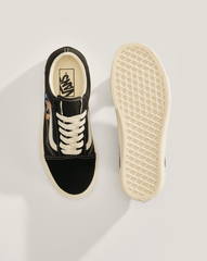 Old Skool Shoe in Black | Vans sale
