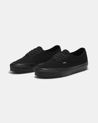 Premium Authentic Shoe in Blackout | Vans outlet