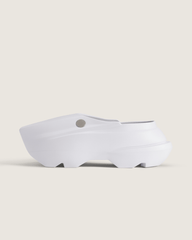 OTW by Vans X S.R. STUDIO. LA. CA. Clog in White / Black | Vans near me