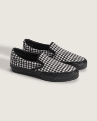 Premium Classic Slip-On Shoe in Houndstooth Black / White | Vans sale