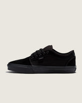 Skate Chukka Low Blackout Skate Shoe | Vans outlet