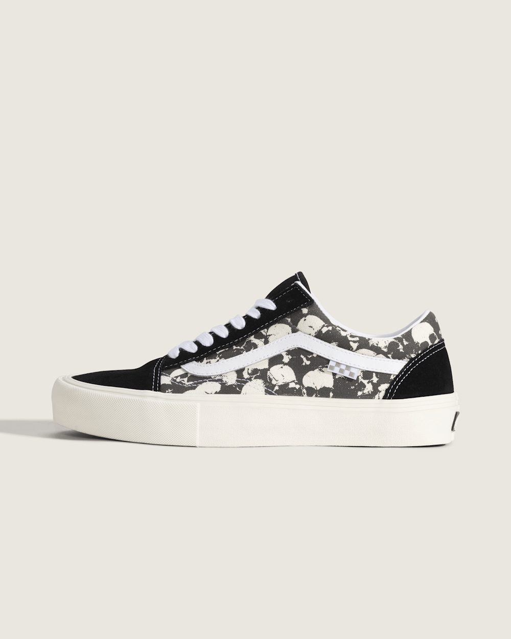Skate Old Skool Shoe in Black / White | Vans on sale