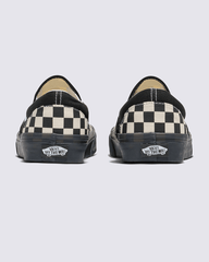 Classic Slip-On Checkerboard Shoe in Checkerboard White / Black | Vans outlet