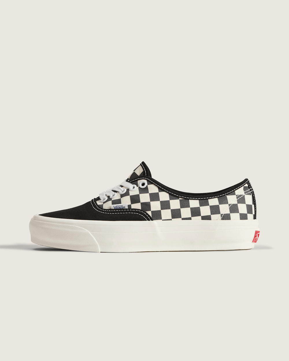 Premium Authentic Checkerboard Shoe in Checkerboard Asphalt Grey / White | Vans on sale