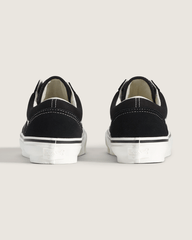 Premium Old Skool Shoe in Black / Marshmallow White | Vans sale