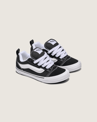 Big Kids Knu Skool Shoe in Black / True White | Vans outlet