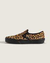Classic Slip-On Shoe in Leopard Brown / Black | Vans outlet