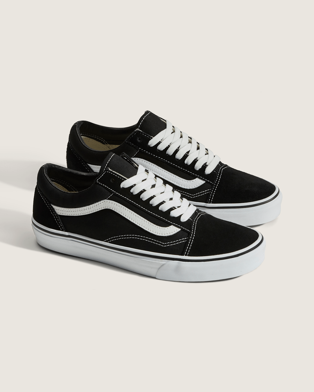 Old Skool Black/White Classics Shoe | Vans on sale