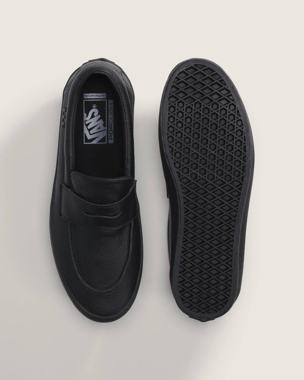 Skate Loafer Shoe in Black | Vans discount