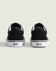Old Skool Shoe in Black / White | Vans outlet