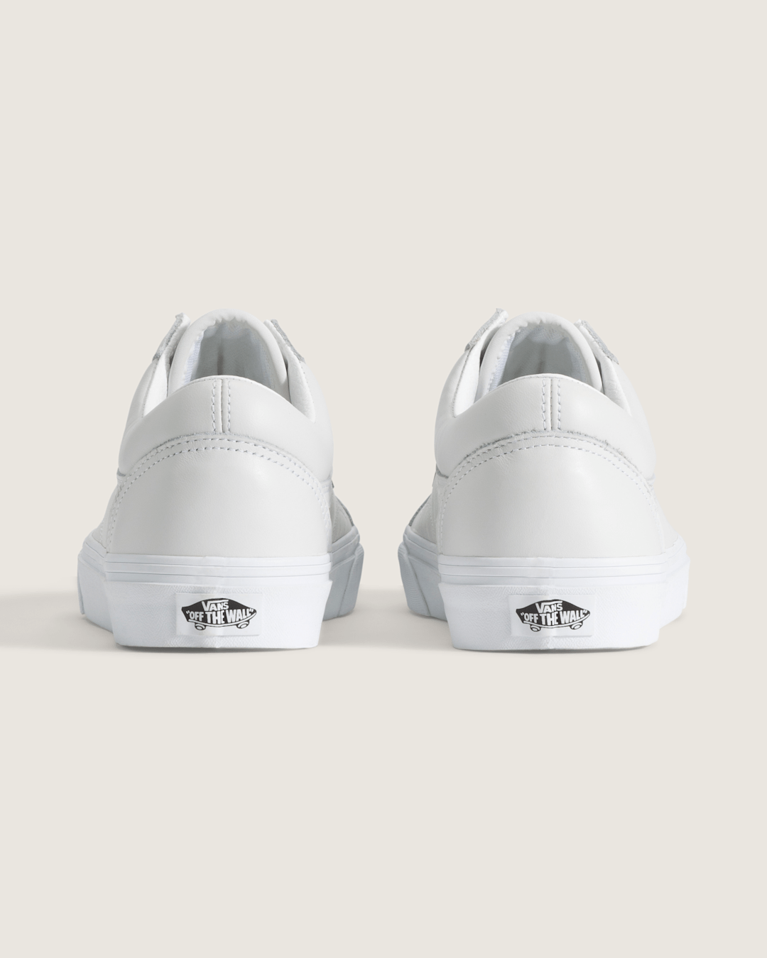 Old Skool Shoe in True White | Vans outlet