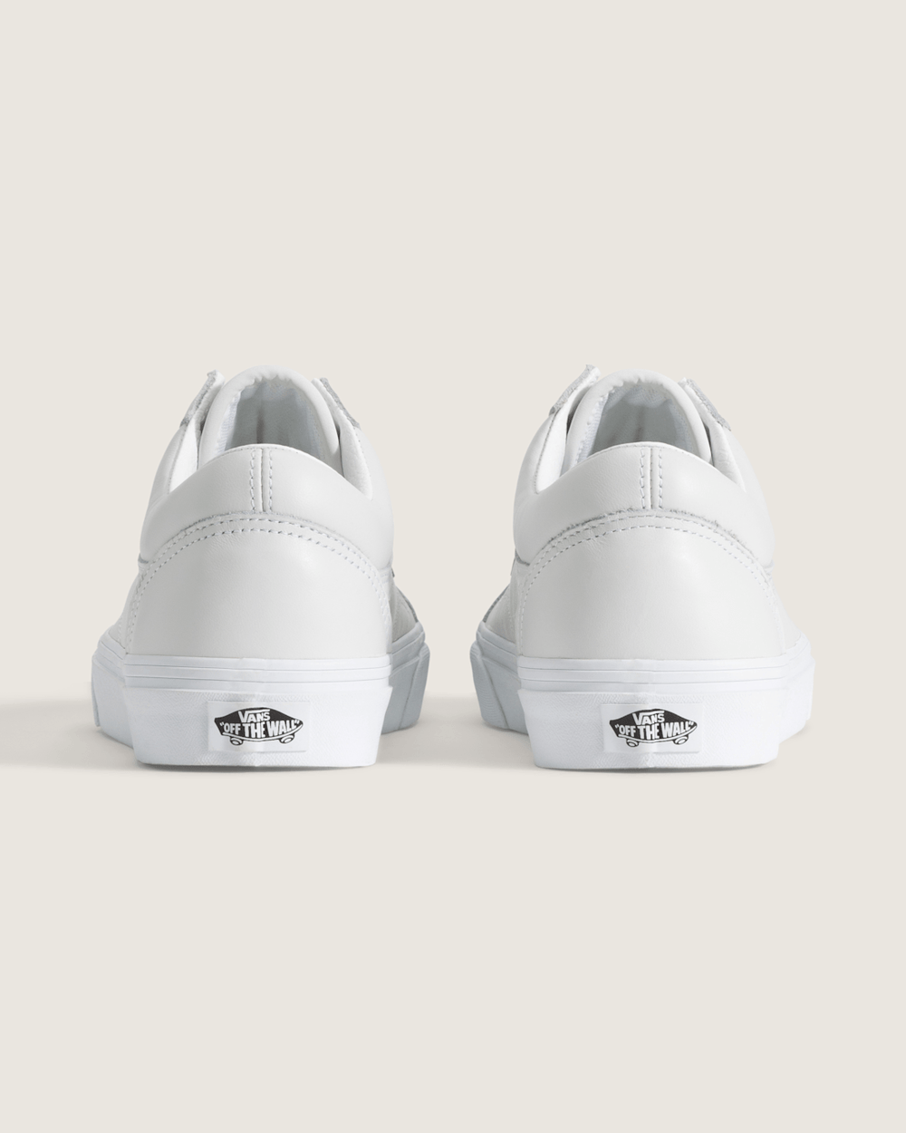 Old Skool Shoe in True White | Vans outlet