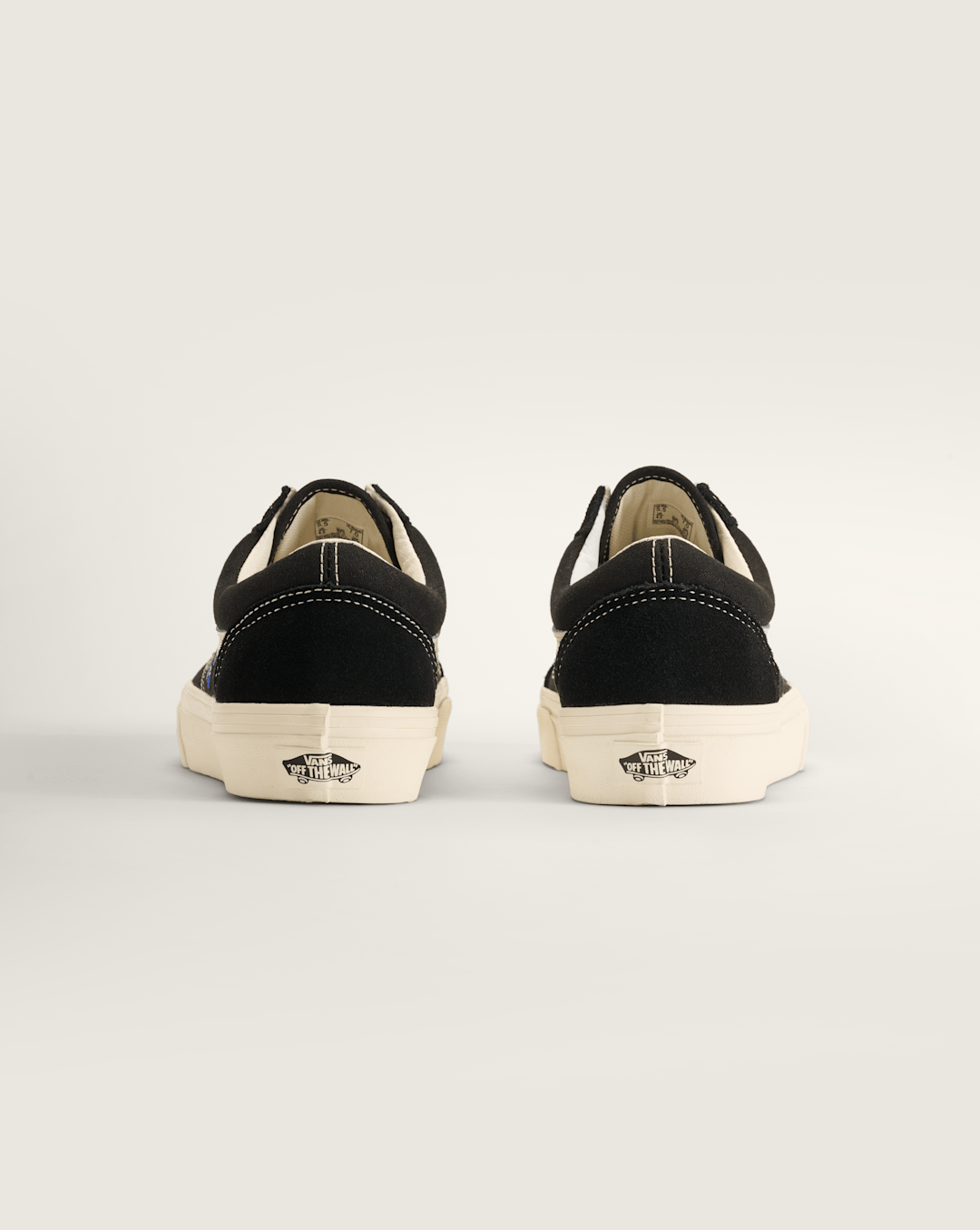 Old Skool Shoe in Black | Vans sale