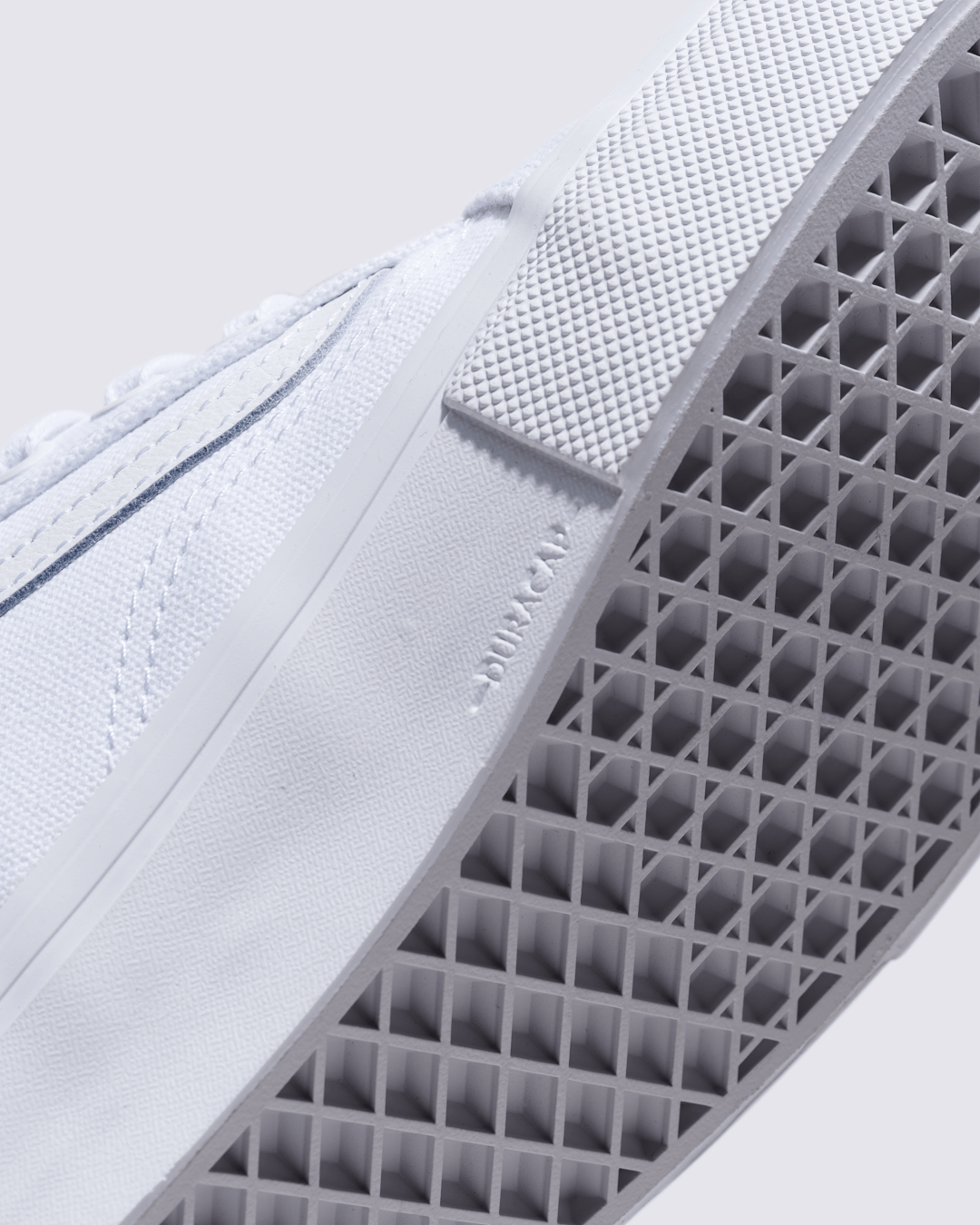 Skate Old Skool Shoe in True White | Vans outlet