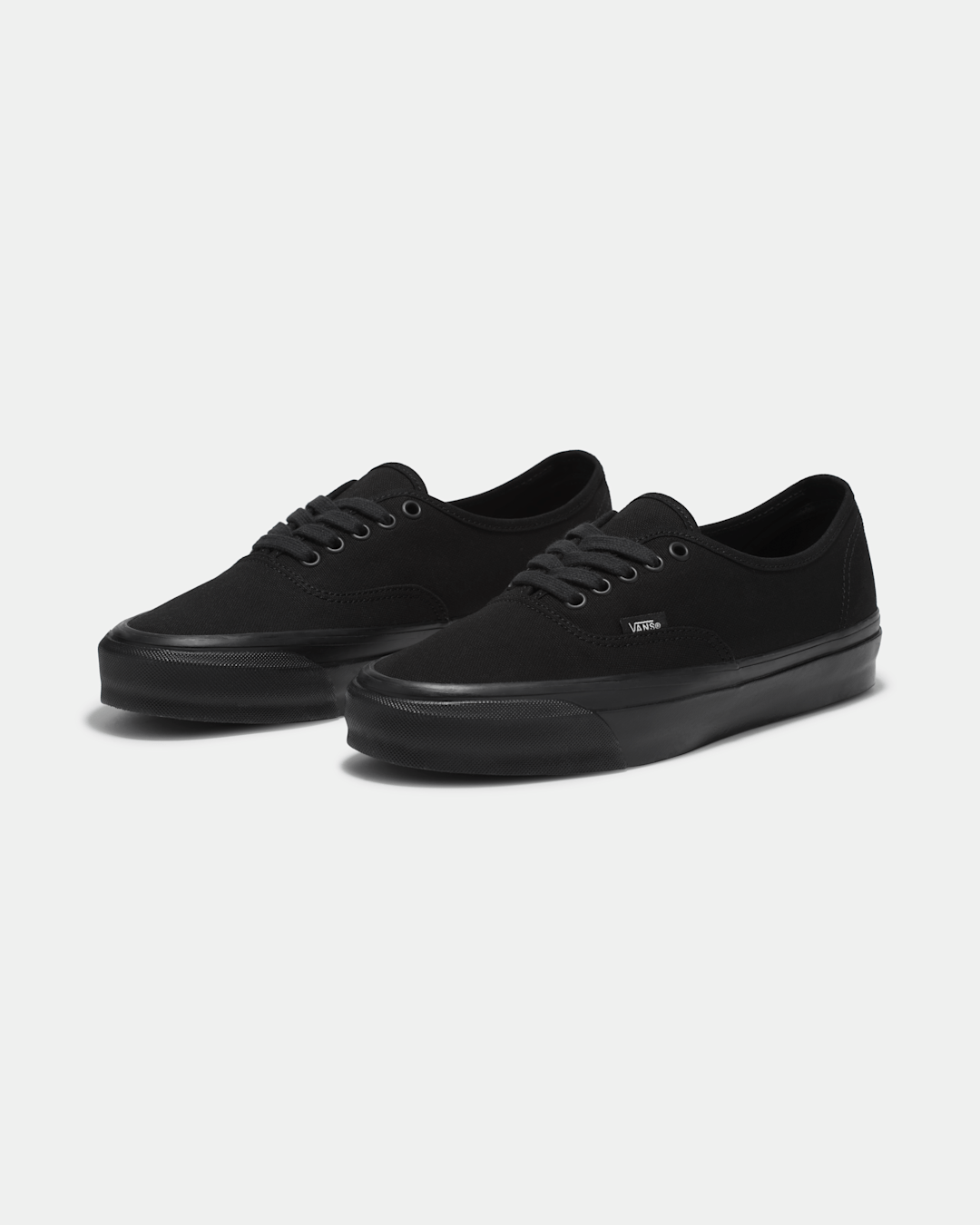 Premium Authentic Shoe in Blackout | Vans outlet