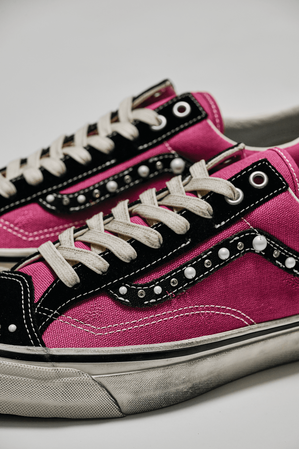 Premium Old Skool 36 Shoe in Fuchsia Red | Vans outlet