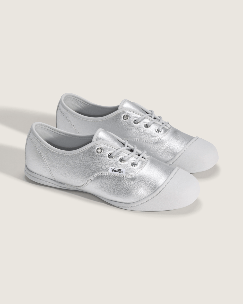 OTW Authentic Prima in Metallic Silver Grey | Vans sale
