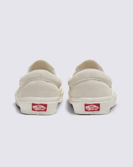 Customs Classic Slip-On Suede Shoe in Customs | Vans online