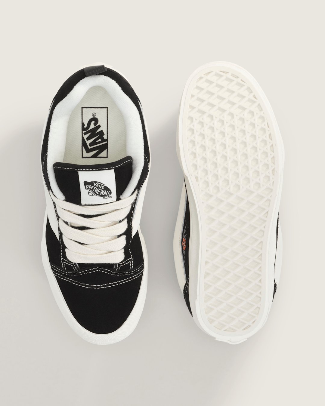 Knu Skool Shoe in Black | Vans discount