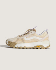 Crosspath XC GORE-TEX Shoe in Off White / White | Vans outlet