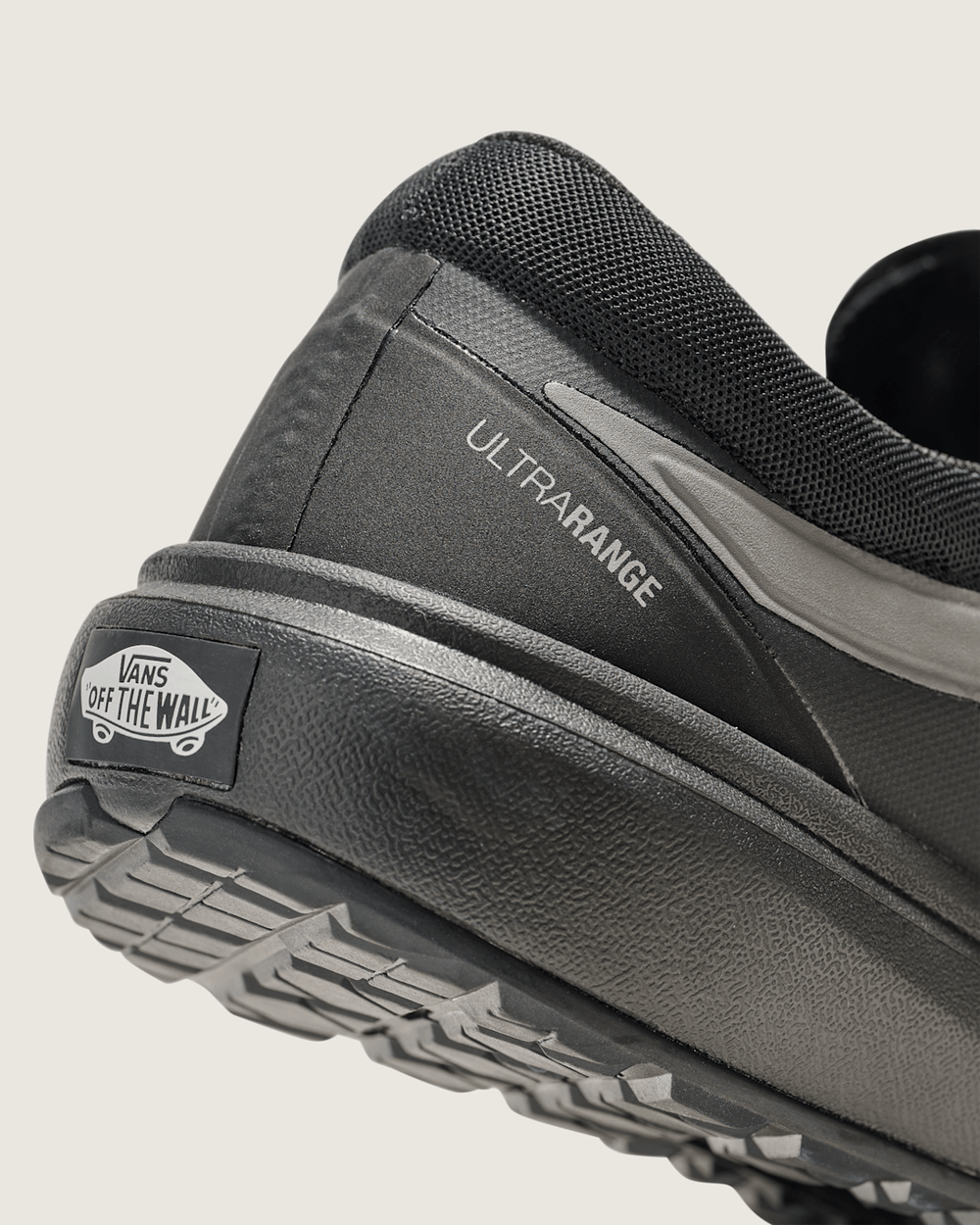 UltraRange 2.0 Shoe in Blackout | Vans sale