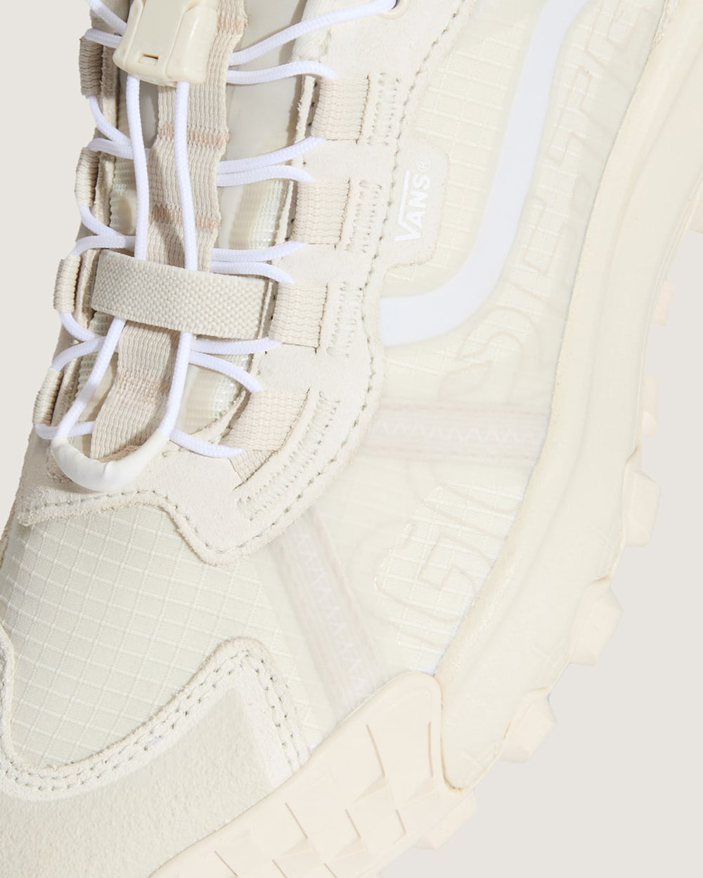 Crosspath XC GORE-TEX Shoe in White | Vans outlet