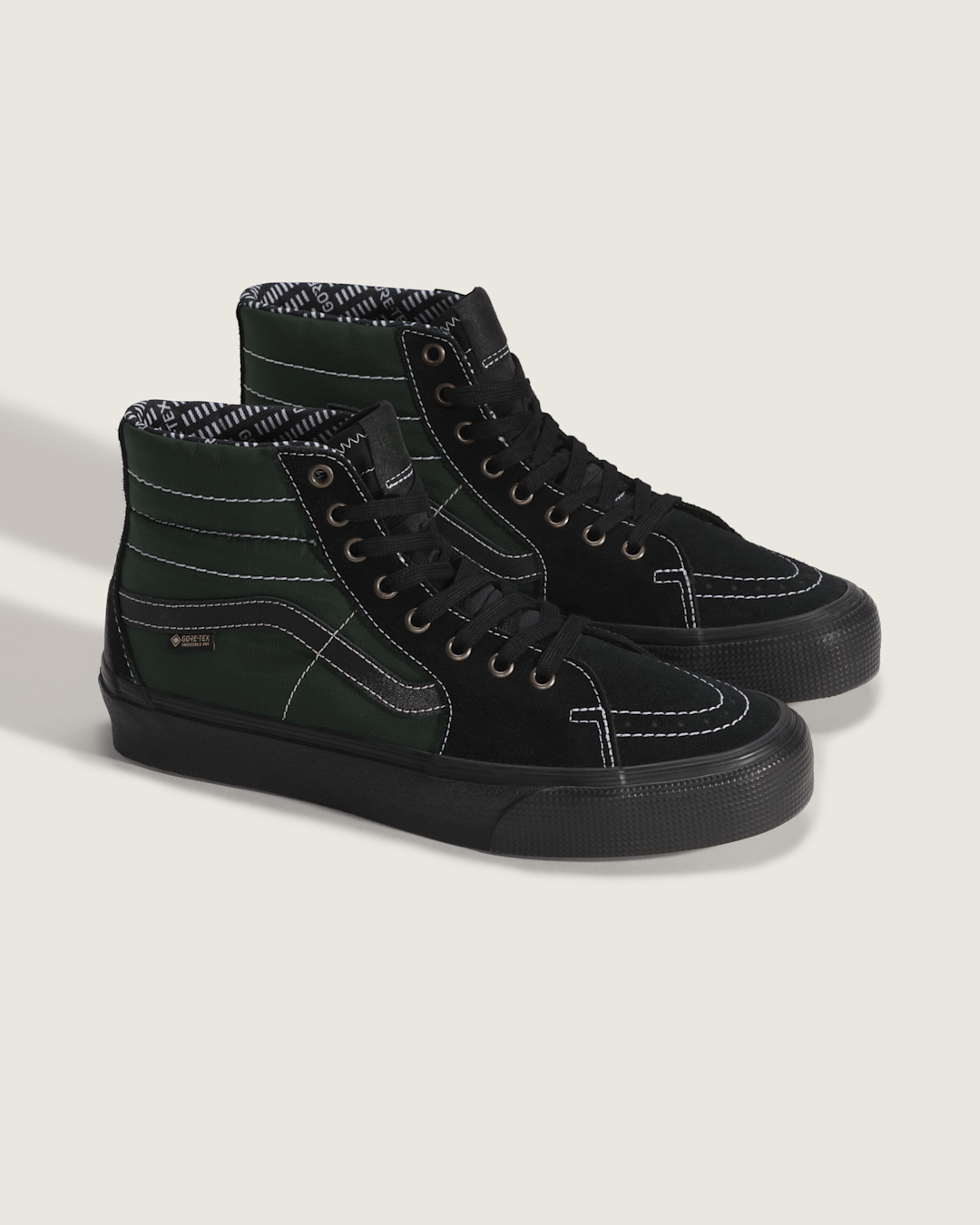 Sk8-Hi GORE-TEX Shoe in Black / Green | Vans online