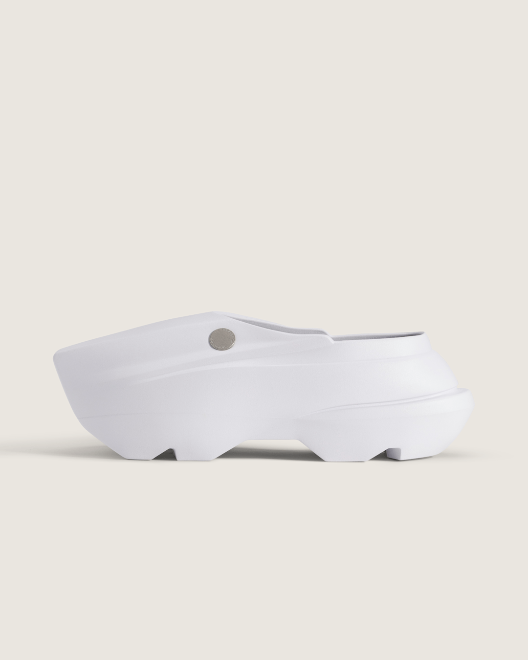 OTW by Vans X S.R. STUDIO. LA. CA. Clog in White / Black | Vans near me