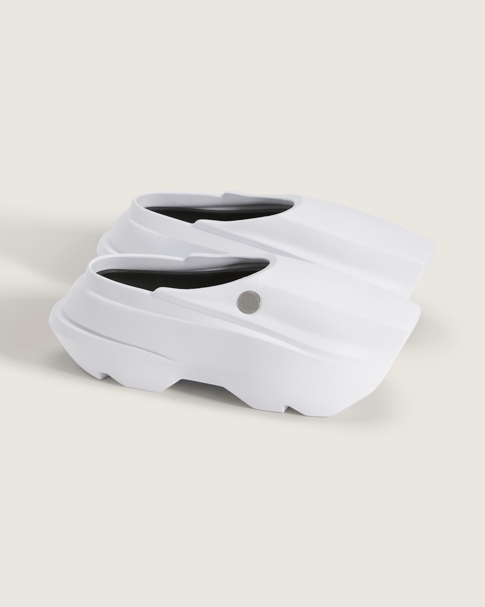 OTW by Vans X S.R. STUDIO. LA. CA. Clog in White / Black | Vans near me