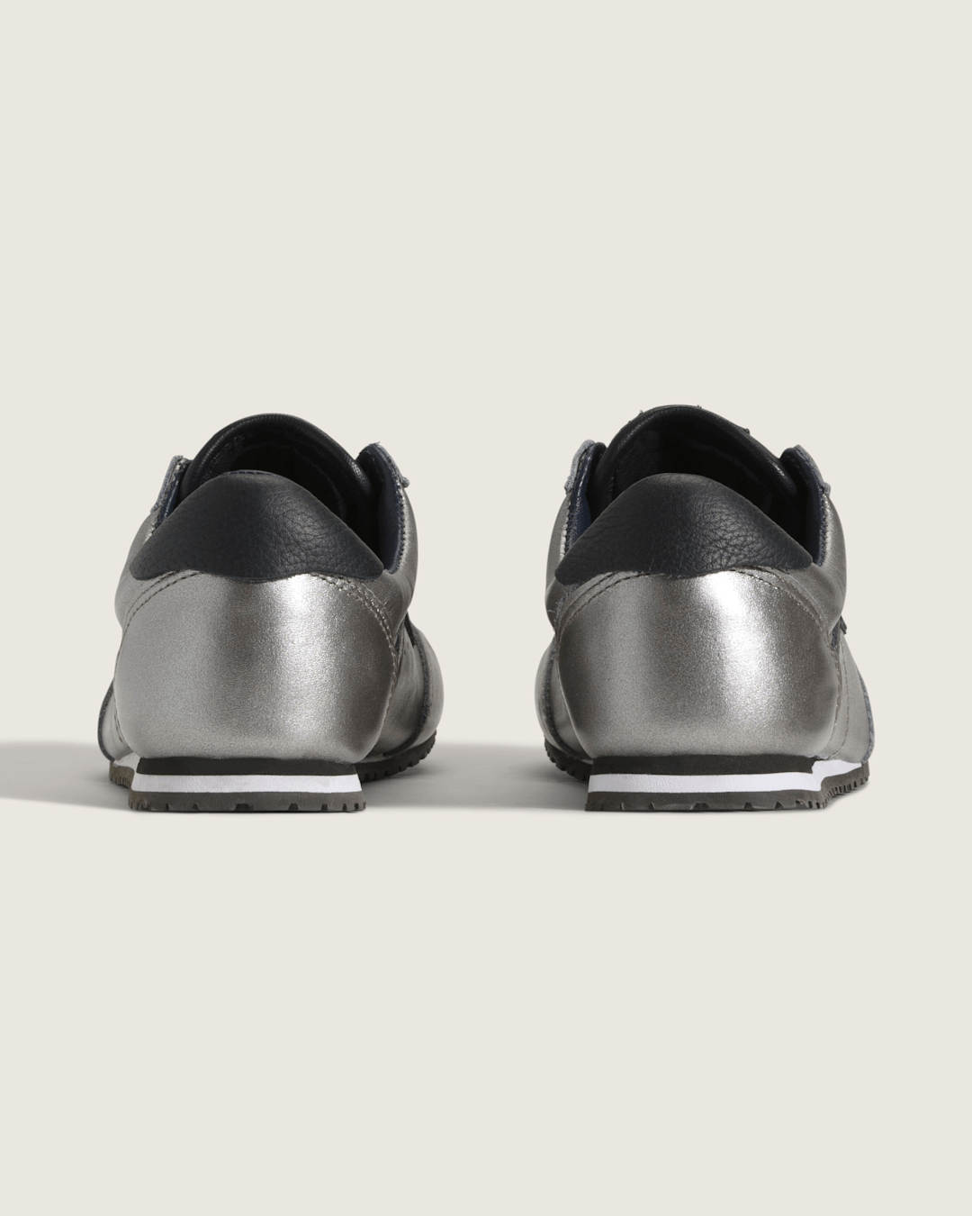 Premium Super Lowpro Shoe in Gun Metal Grey | Vans online
