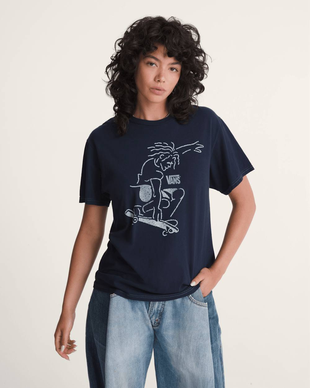 Waffle Shop Skate Crest T-Shirt in Navy Blue | Vans online