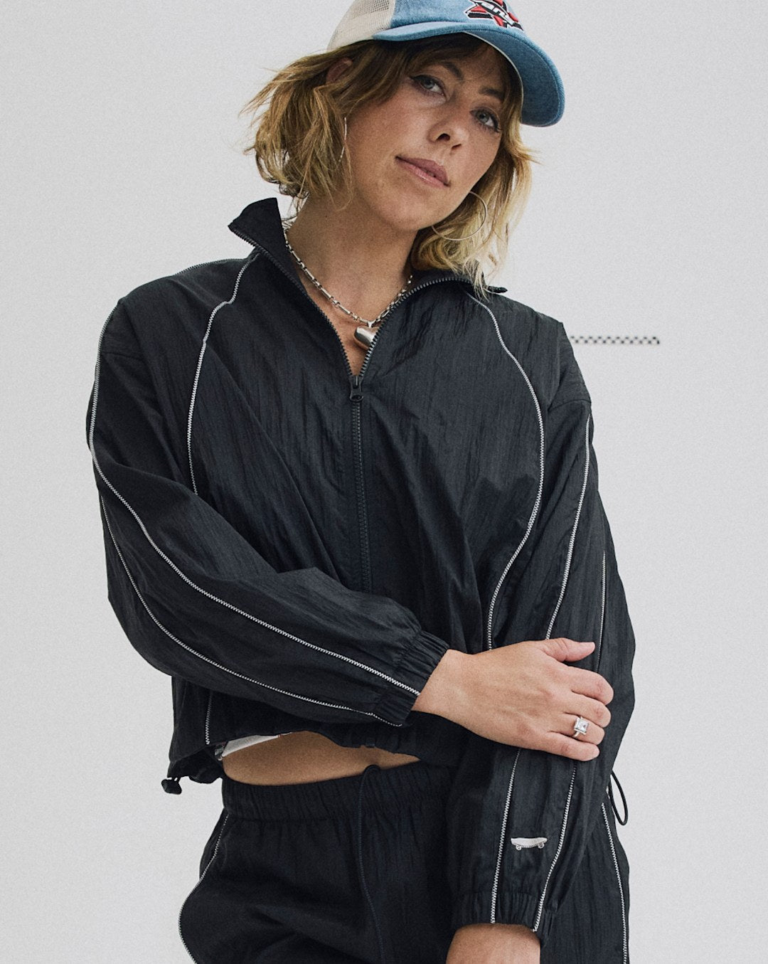 Nyla Track Jacket in Black | Vans outlet