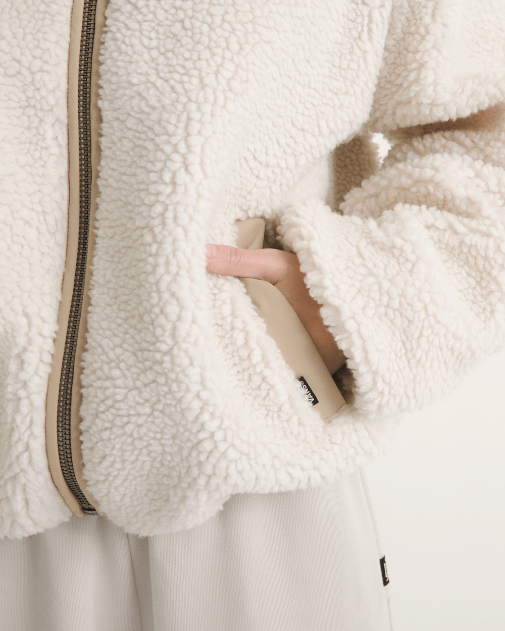 Misty Fog High Pile Jacket in Egret Beige | Vans discount