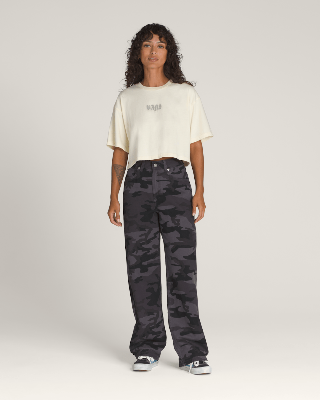 Grafitti Nightwash T-Shirt in Lemon Icing Cream White | Vans on sale