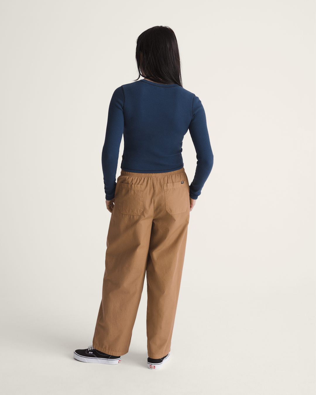 Barrel Pants in Dachshund Brown | Vans online