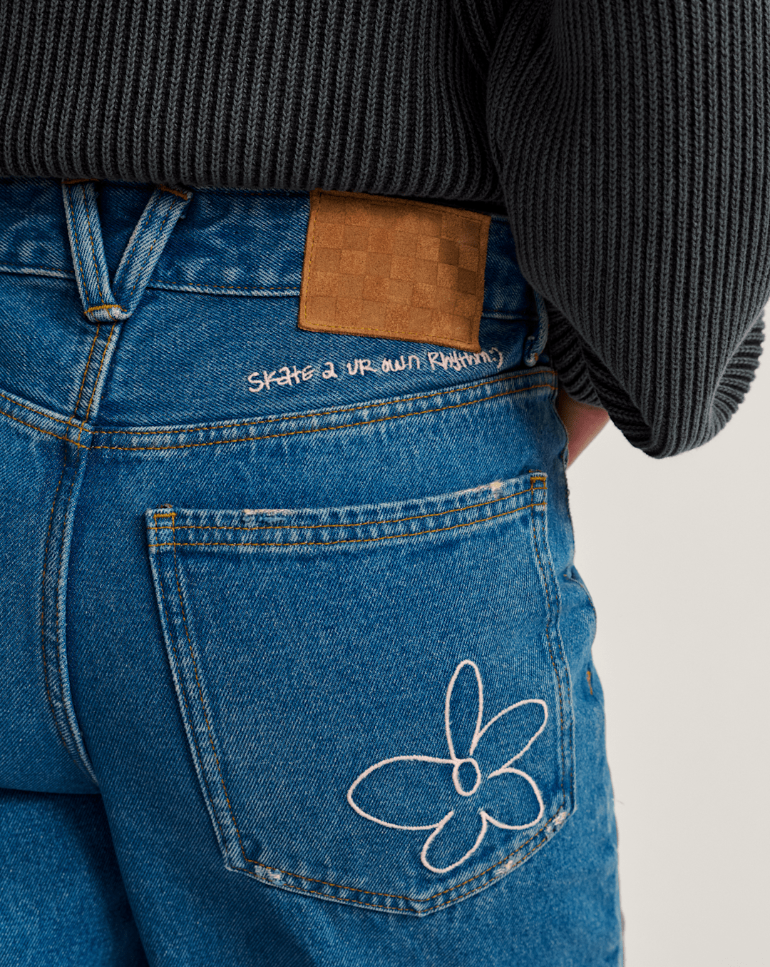 Sirelle Embroidered Denim Pants in Vintage Indigo Blue | Vans outlet