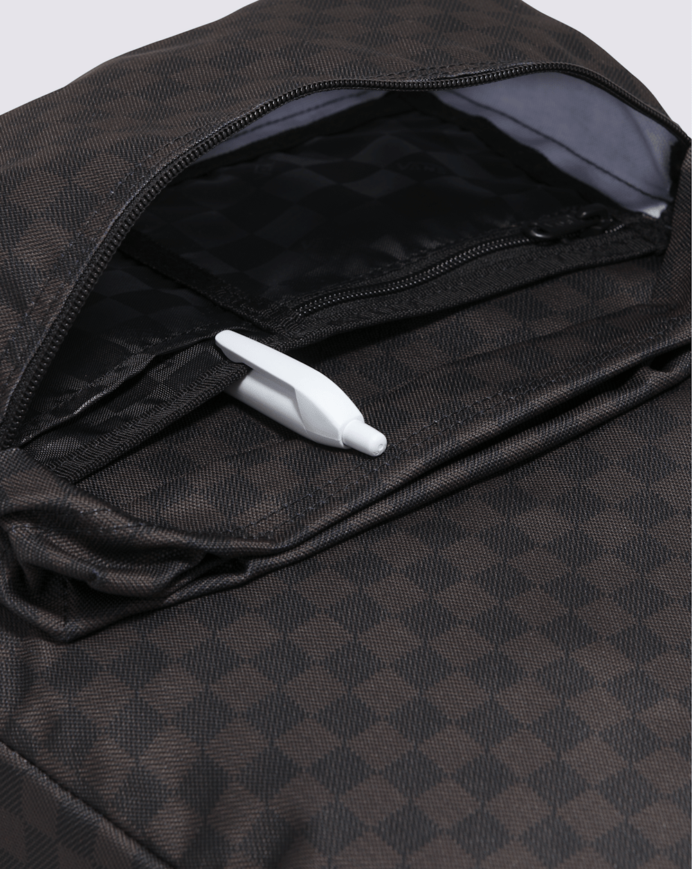 Old Skool Checkerboard Backpack in Checkerboard Black / Charcoal Grey | Vans online