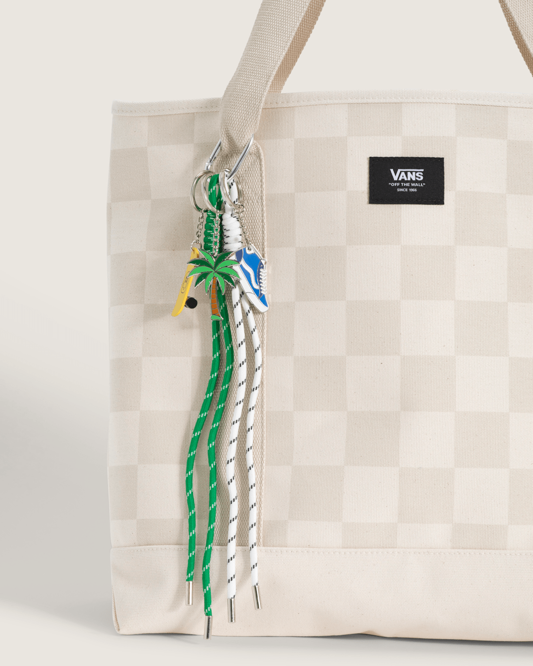 Waffle Shop Coastal Cruise Bag Charm Set in Yellow / Green | Vans online