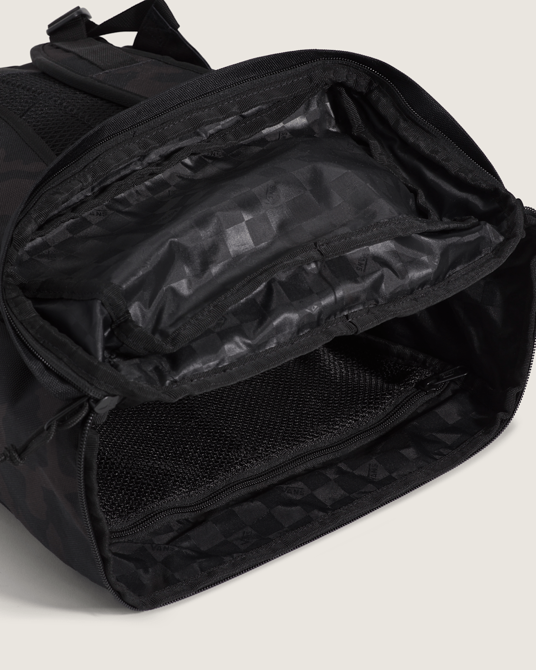 Omit Backpack in Camo Black | Vans outlet