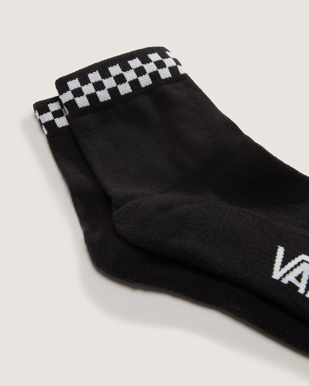 Peek-A-Check Half Crew Socks in Black | Vans sale