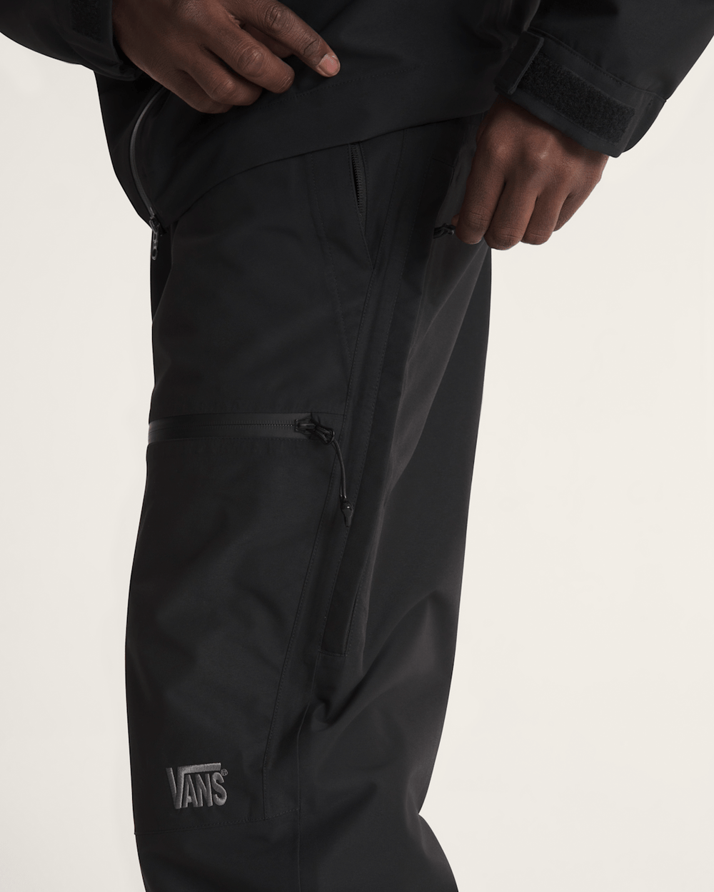 Hi-Country Snow Pants in Black | Vans outlet