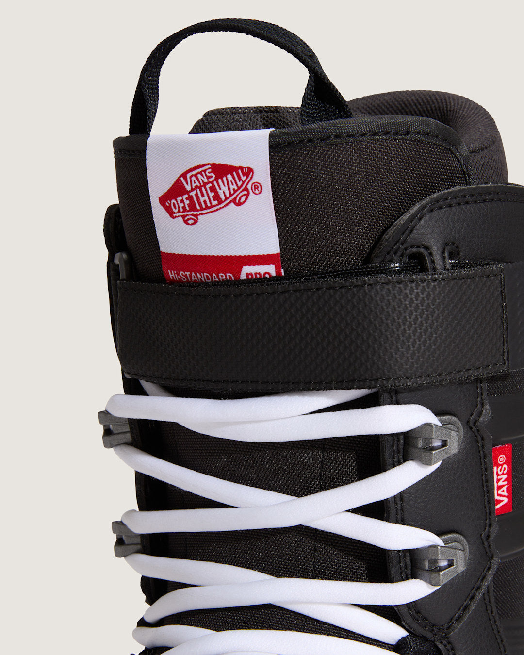 Women's Hi-Standard Pro Snowboard Boot in Black / White | Vans online