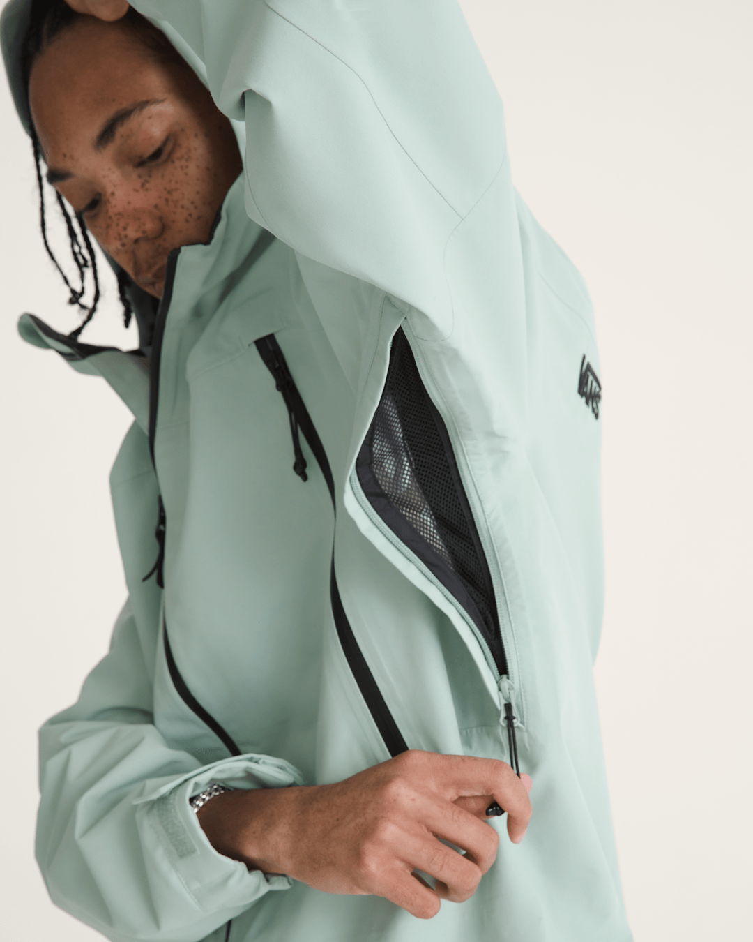 Hi-Country Snow Jacket in Olive Green | Vans outlet