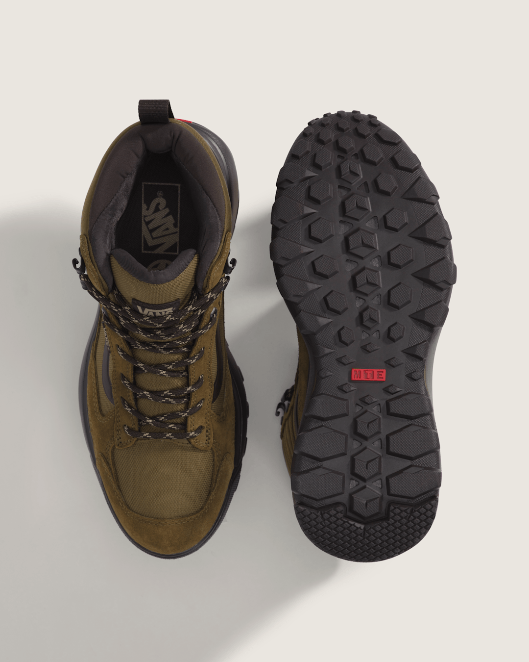 Crestline Waterproof Boot in Tobacco Brown | Vans outlet