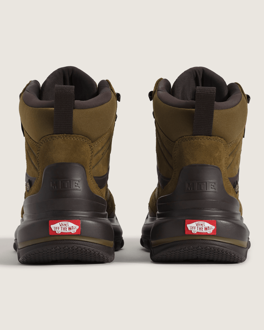 Crestline Waterproof Boot in Tobacco Brown | Vans outlet
