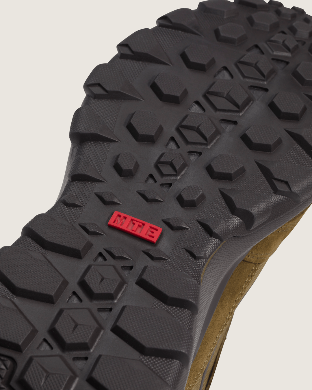 Crestline Waterproof Boot in Tobacco Brown | Vans outlet