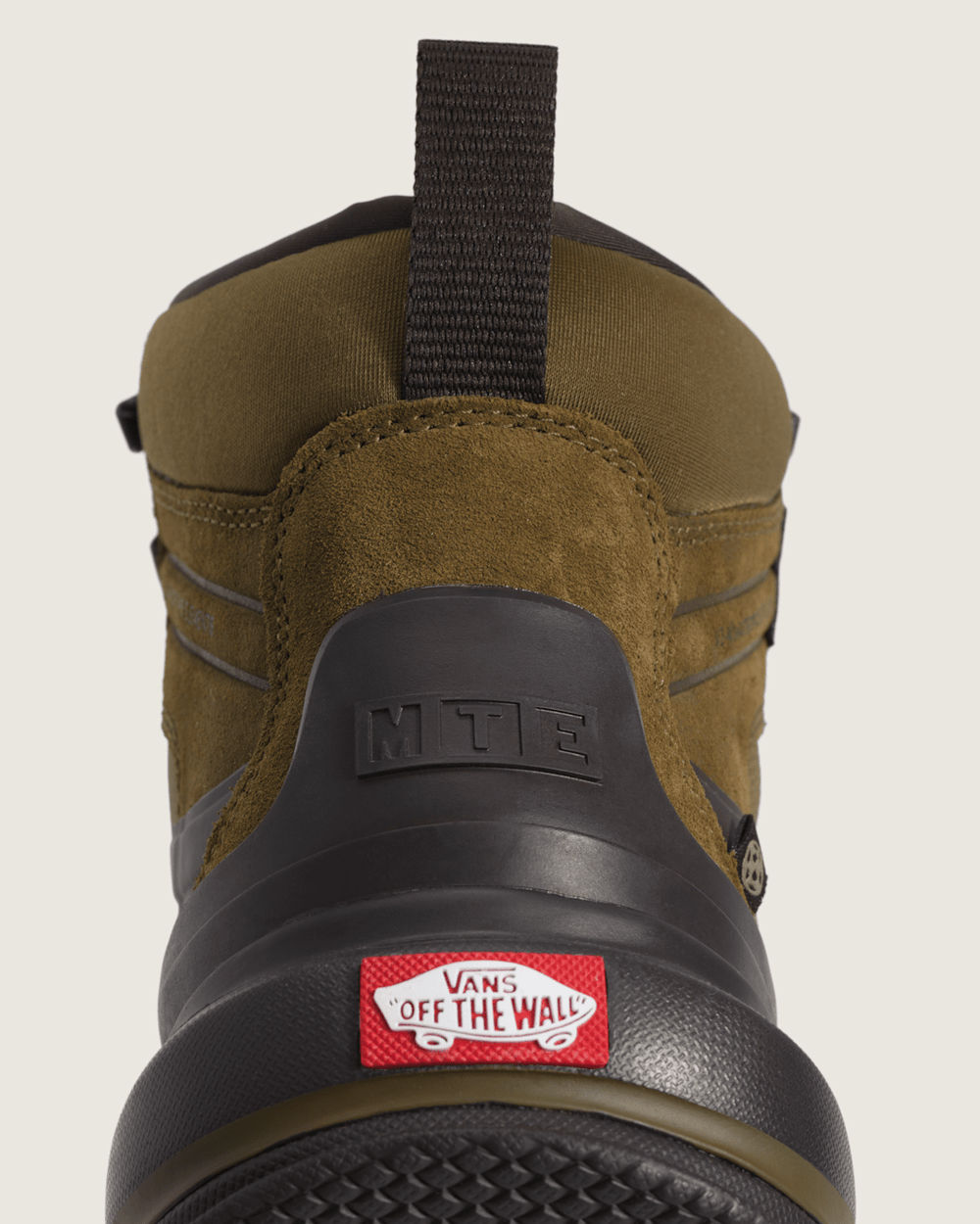 Crestline Waterproof Boot in Tobacco Brown | Vans outlet
