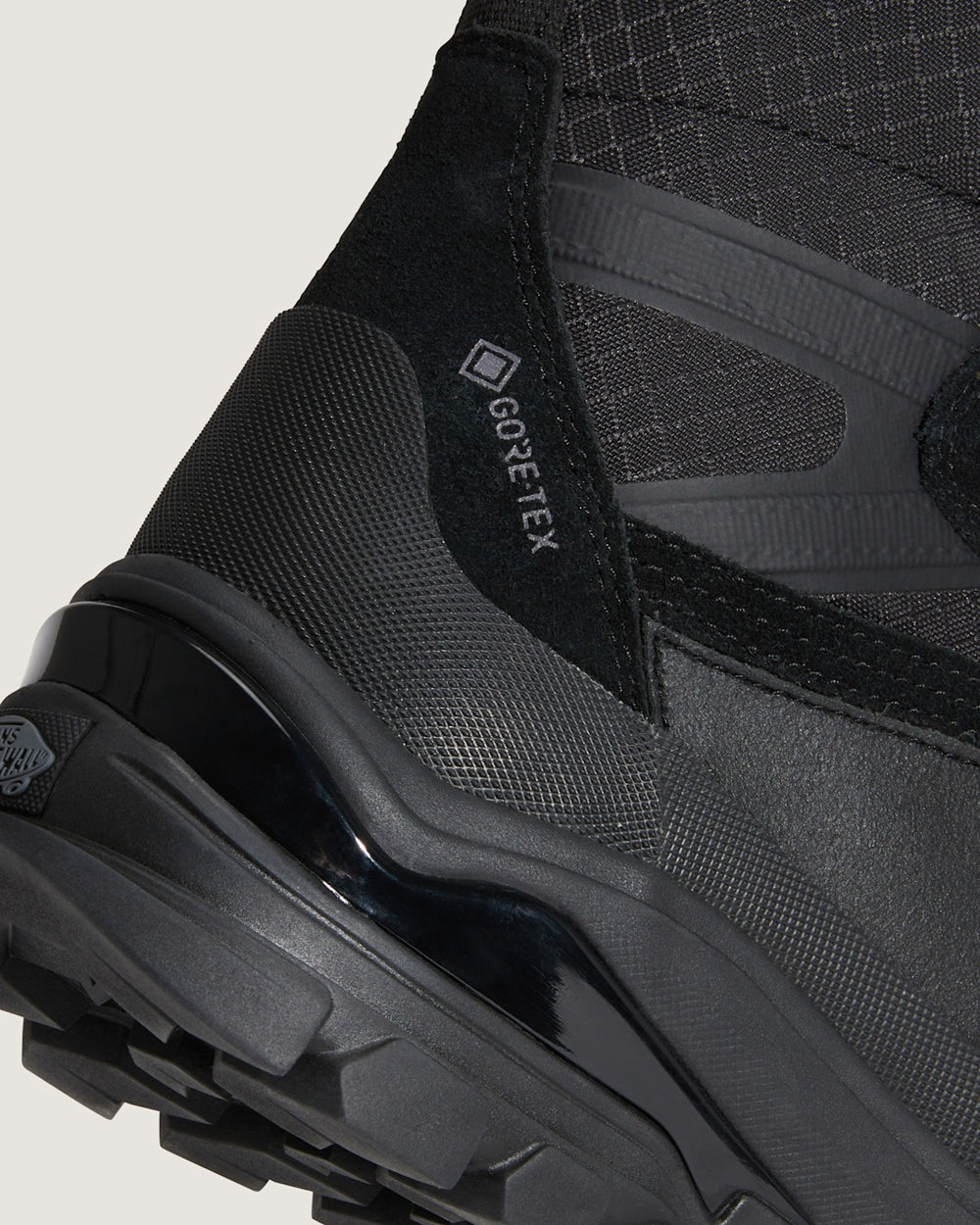 Snow-Kicker GORE-TEX Boot in Blackout | Vans discount